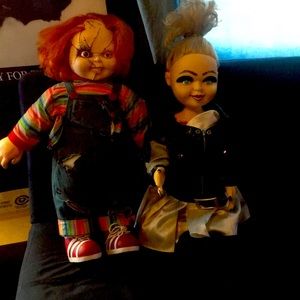 Please welcome the two dynamic horror movie icons CHUCKY & TIFFANY